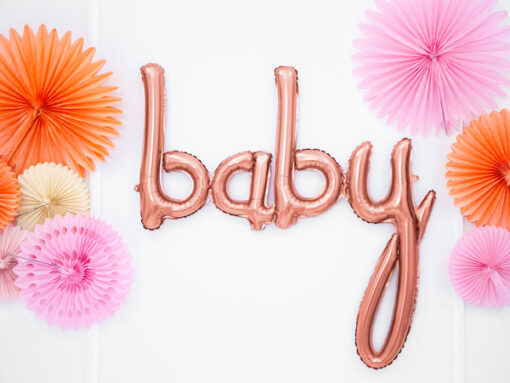 Folienballonschriftzug "baby" in rosegoldfarben – Bild 2