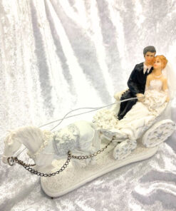 Dekofigur "Kutsche mit Brautpaar"