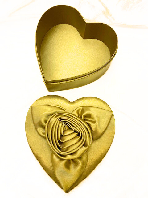 Herzdose in goldfarbenen Textil – Bild 2