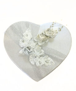 Herzdose silberfarben mit silber Blumen