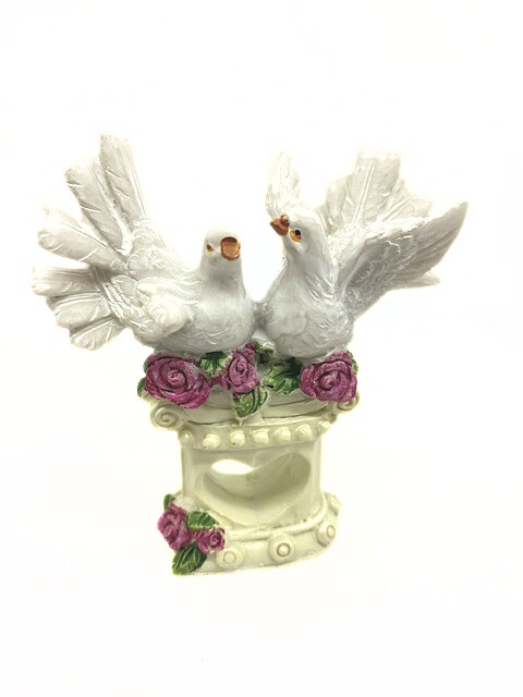 Dekofigur 2 Tauben auf Herzsockel