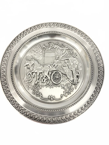 Zinnteller "Hochzeitskutsche"