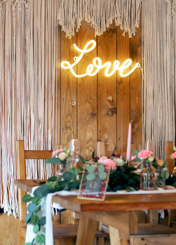 NEON LED "Love" – Bild 4