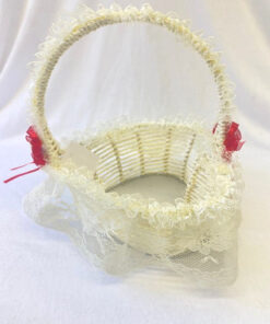 Alternative view of Herzkörbchen für Streublumen, beige/rot